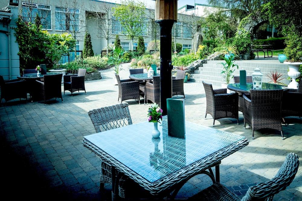 Greenhills Hotel ลิเมอริค ภายนอก รูปภาพ