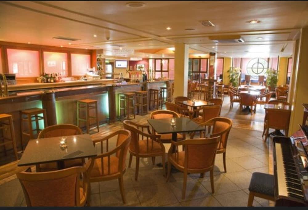 Greenhills Hotel ลิเมอริค ภายนอก รูปภาพ